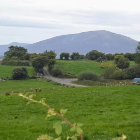 Twin View - In Pontoon Holiday home