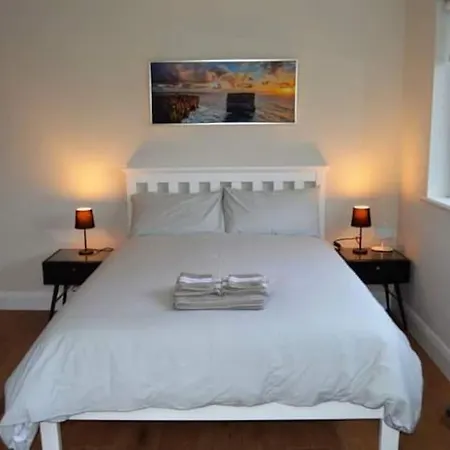 Twin View - In Pontoon