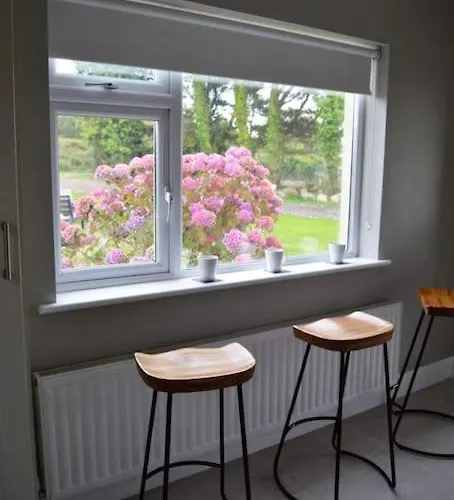 Twin View - In Pontoon Holiday home *