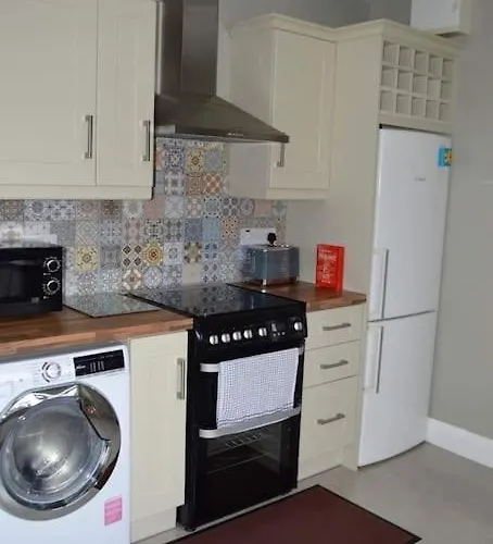 Twin View - In Pontoon *